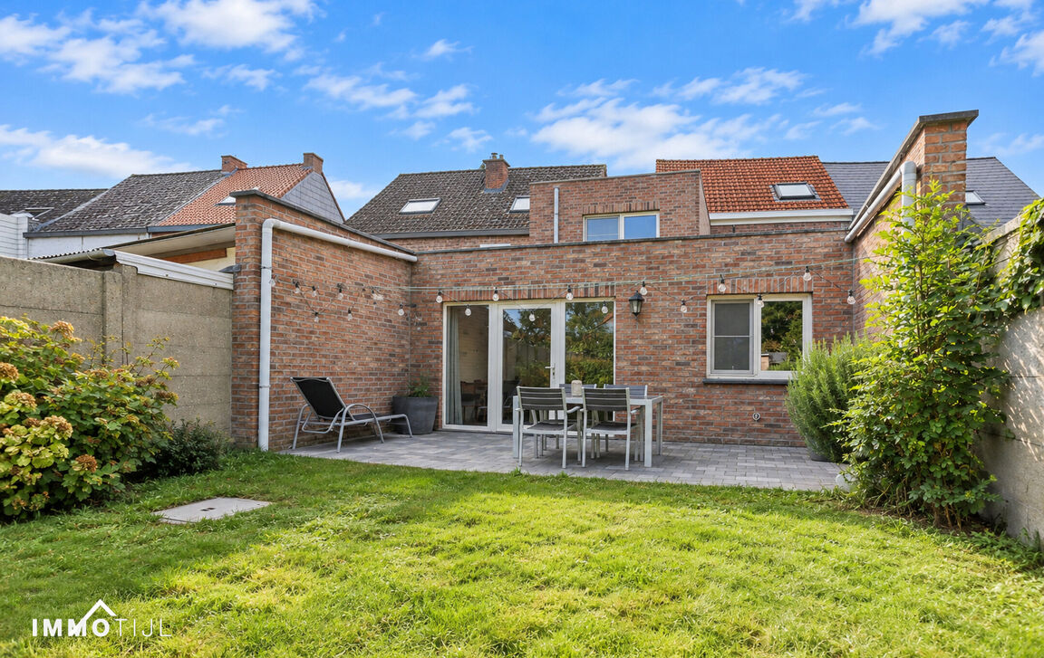 Gelijkvloerse verdieping te koop in Lebbeke