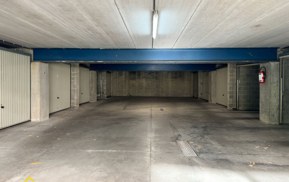 Gesloten garagebox te koop in Aalst