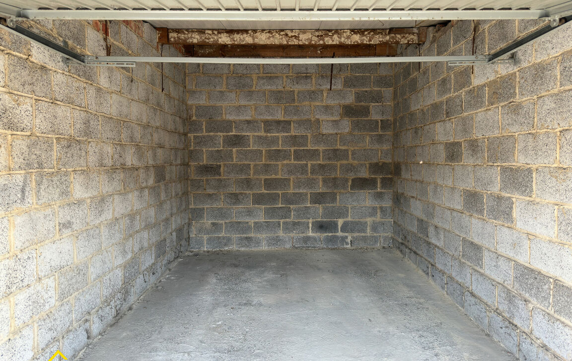 Gesloten garagebox te koop in Aalst