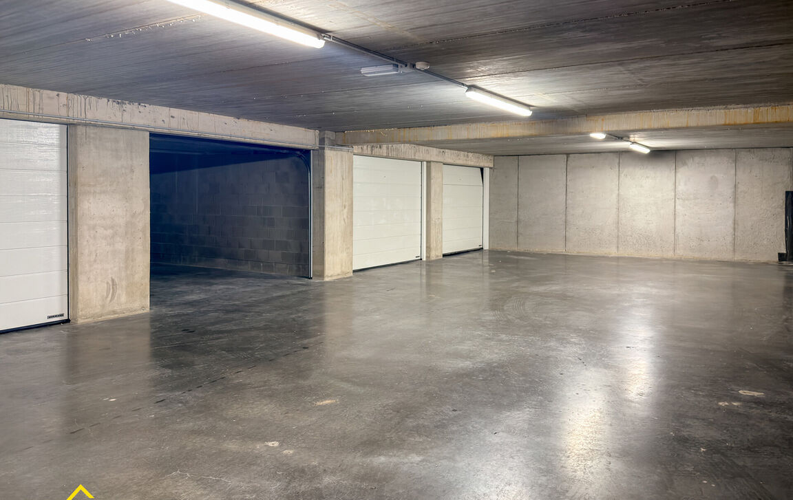Gesloten garagebox te koop in Erpe-Mere