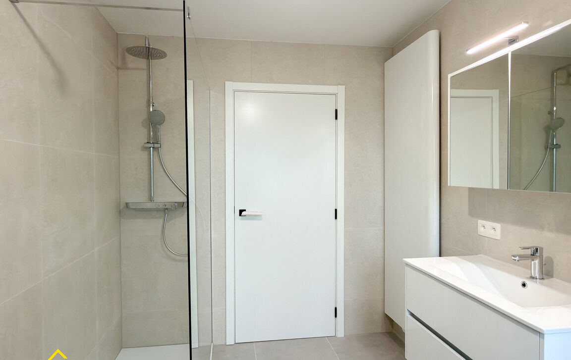 Huis te koop in Sint-Lievens-Houtem