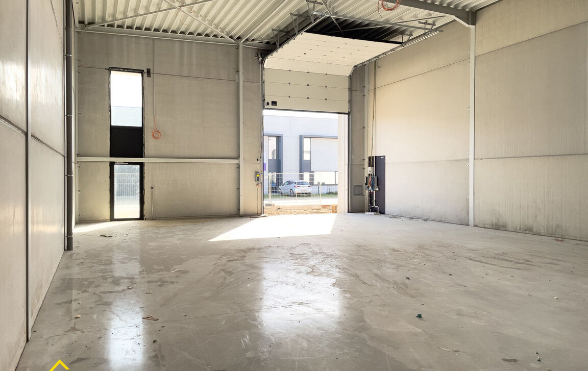 Individuele handelszaak te huur in Denderleeuw