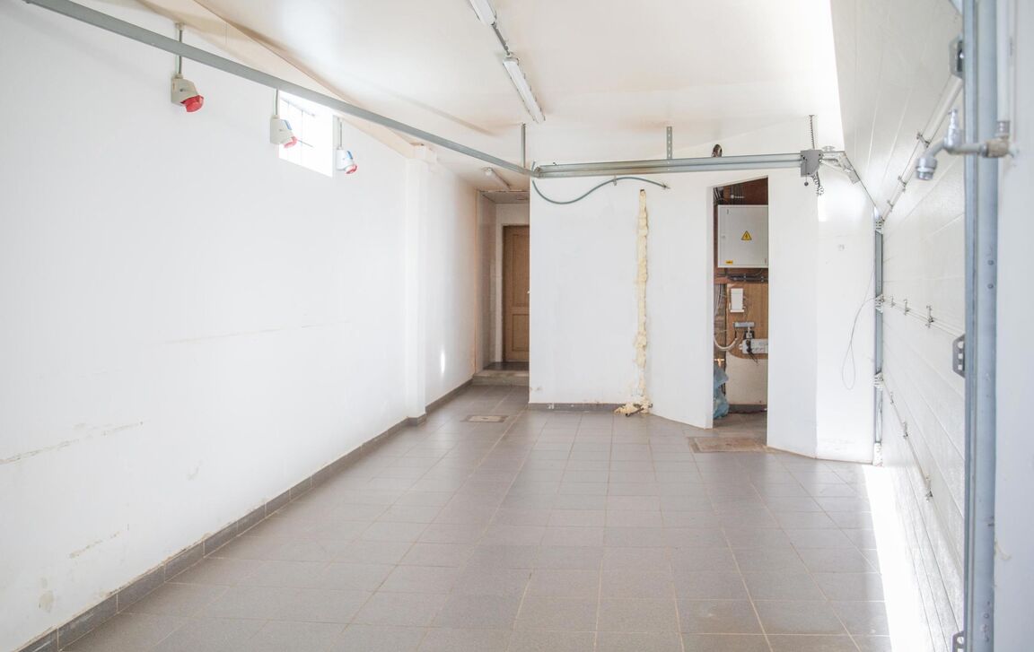 Individuele handelszaak te huur in Lebbeke