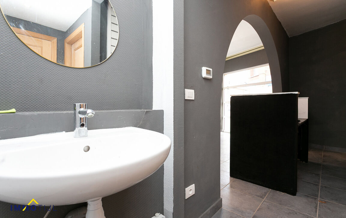 Individuele handelszaak te huur in Lebbeke