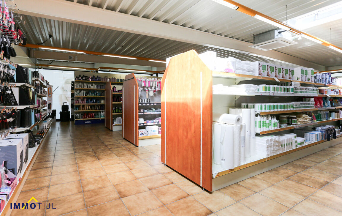 Individuele handelszaak te koop in Asse