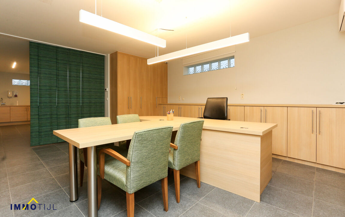 Individuele handelszaak te koop in Lebbeke