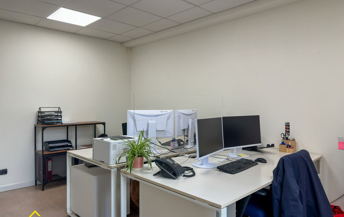 Kantoor te koop in Ninove