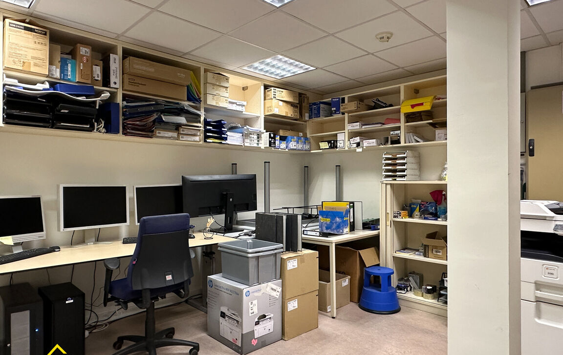 Kantoor te koop in Ninove