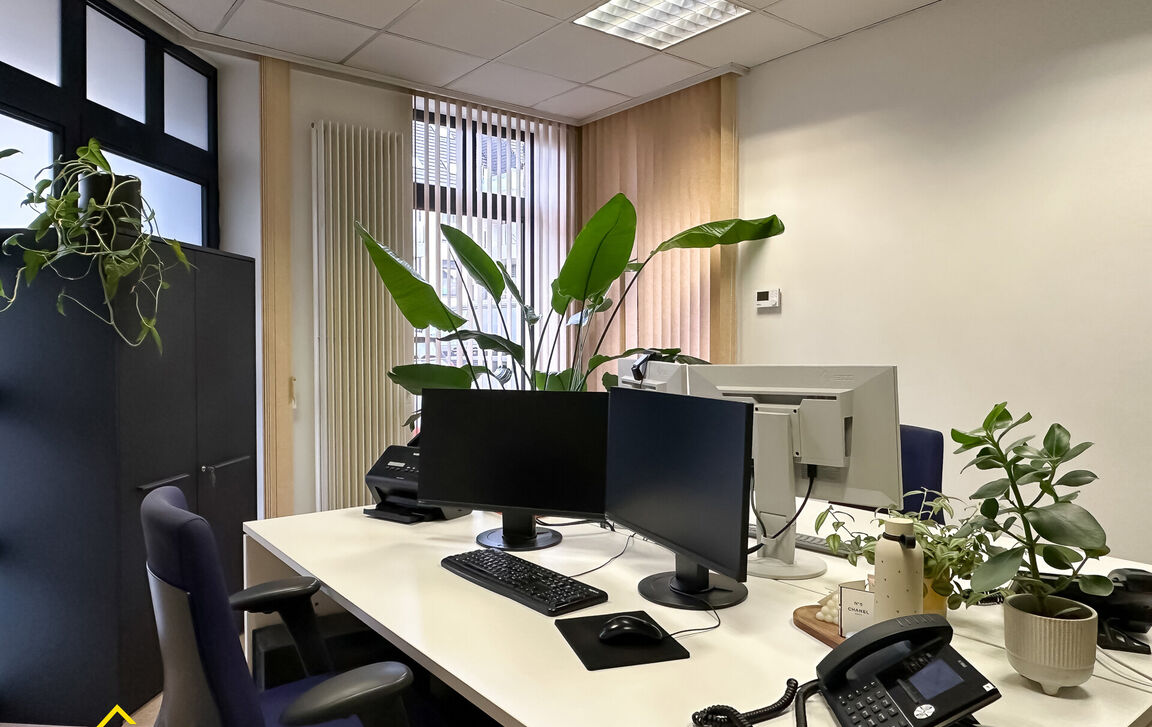 Kantoor te koop in Ninove