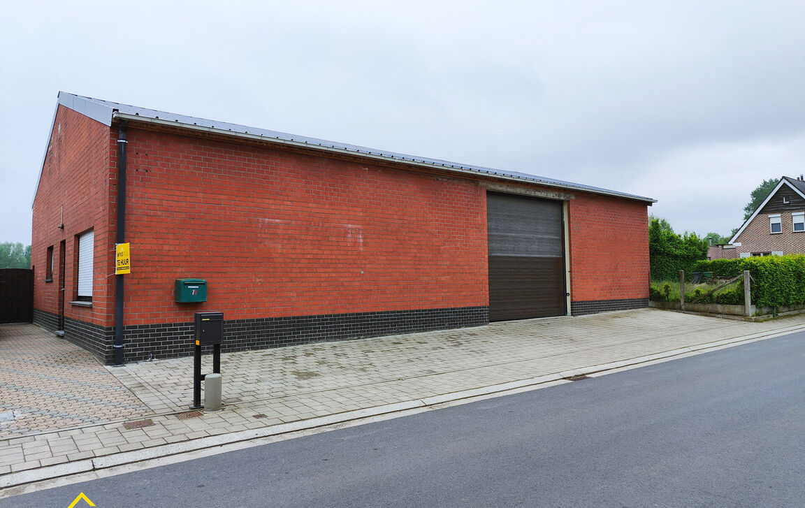 Kantoren & magazijn te huur in Moorsel