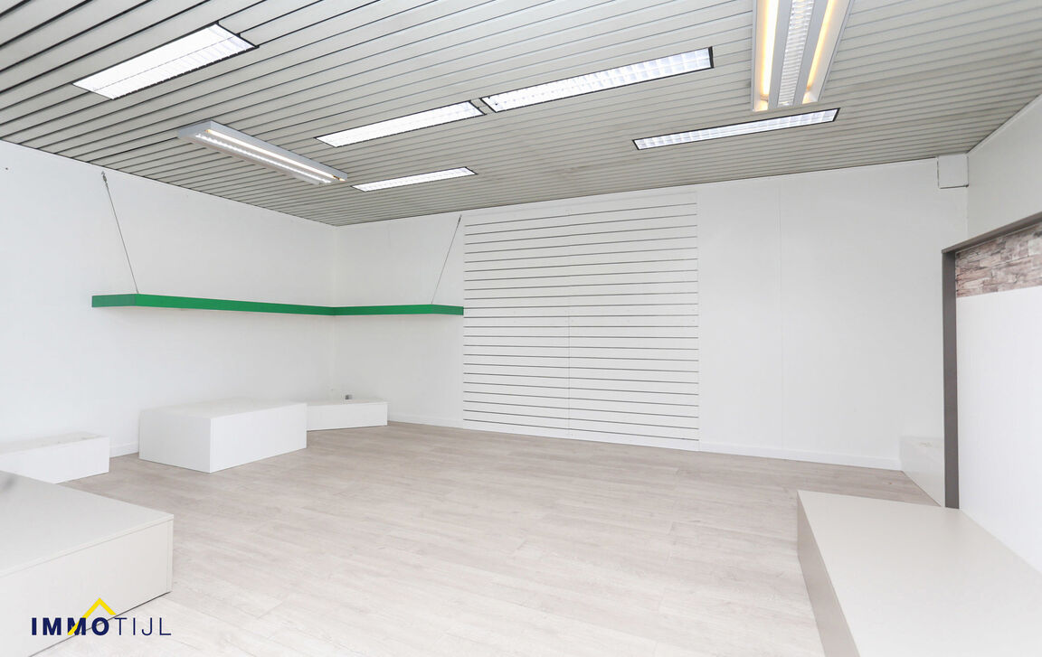 Kantoren & magazijn te koop in Dendermonde