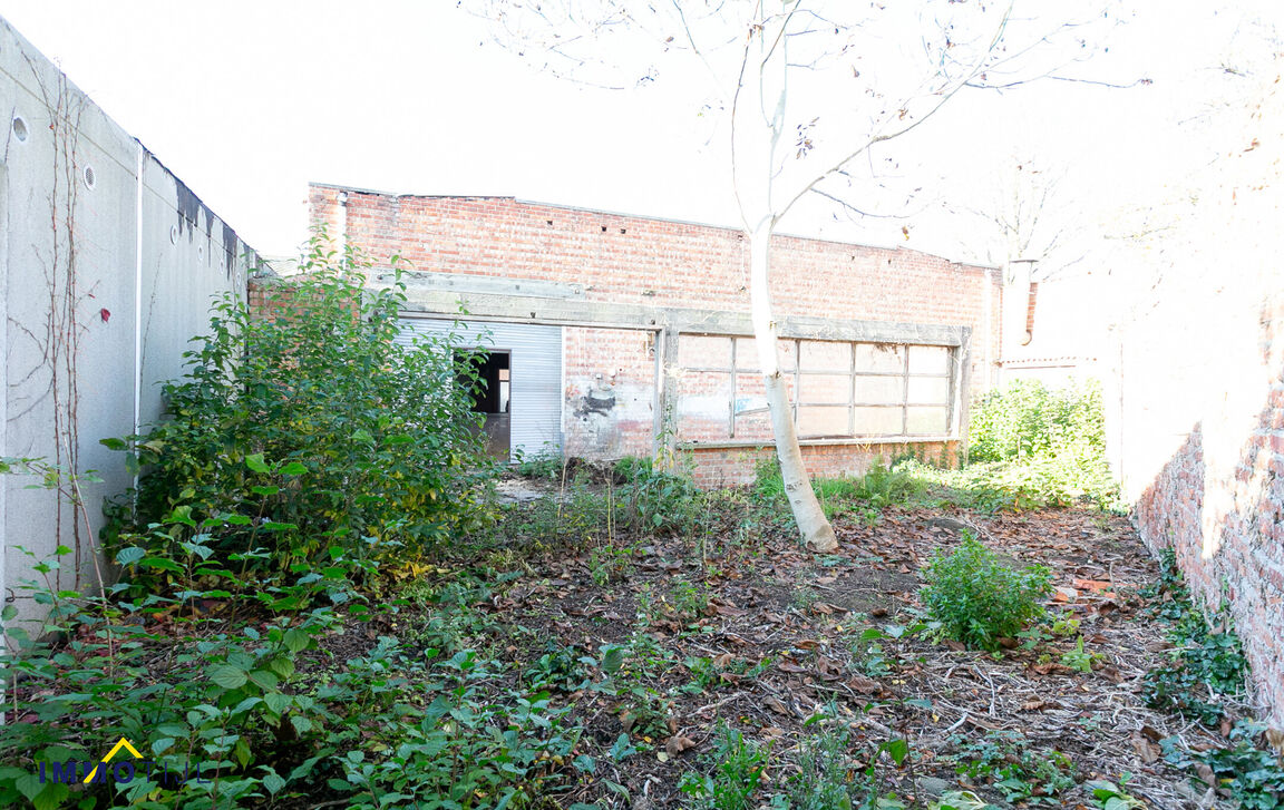 Kantoren & magazijn te koop in Dendermonde