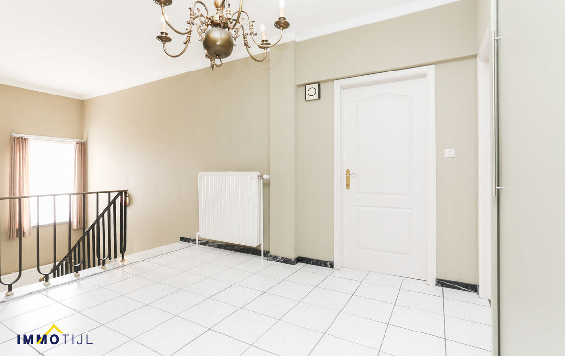 Kantoren & magazijn te koop in Dendermonde