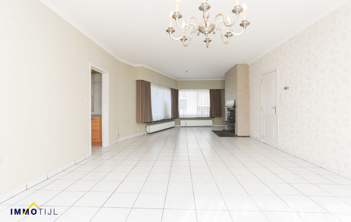 Kantoren & magazijn te koop in Dendermonde