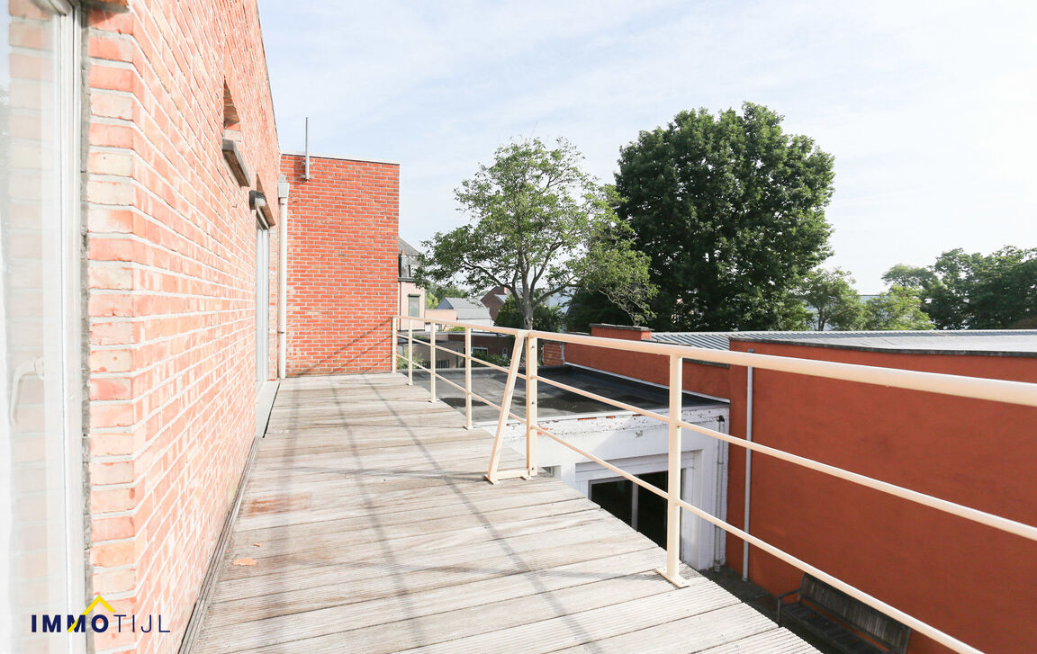 Kantoren & magazijn te koop in Dendermonde