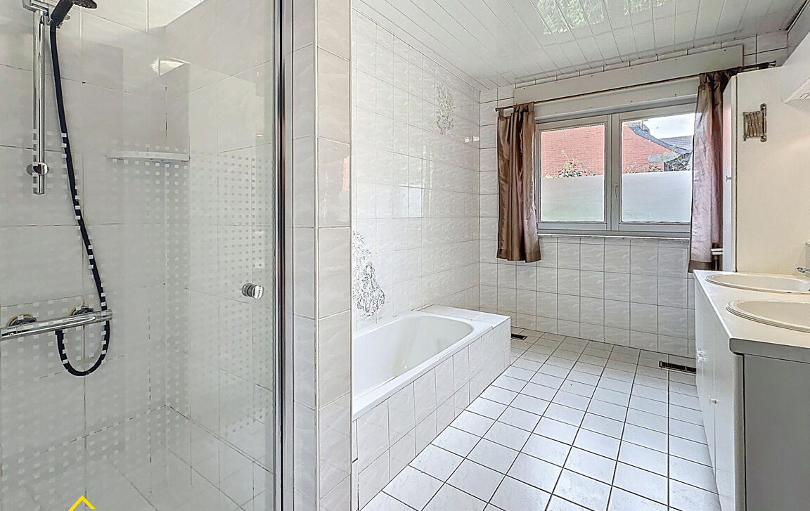 Villa te koop in Baardegem