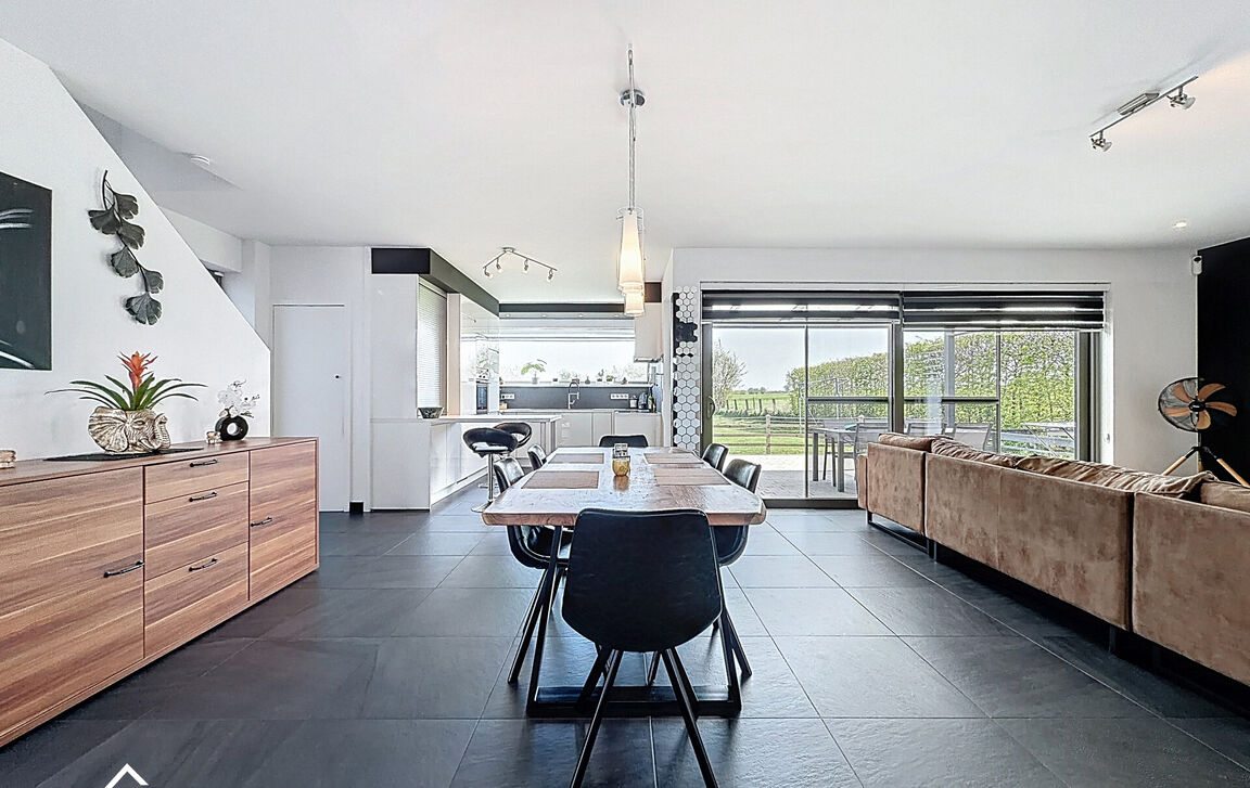 Villa te koop in Bever