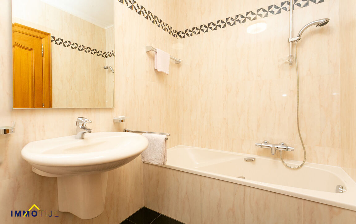 Villa te koop in Buggenhout