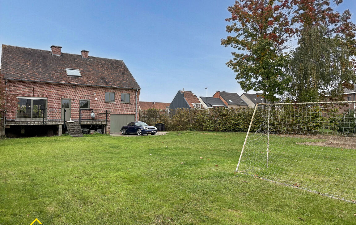 Villa te koop in Denderleeuw