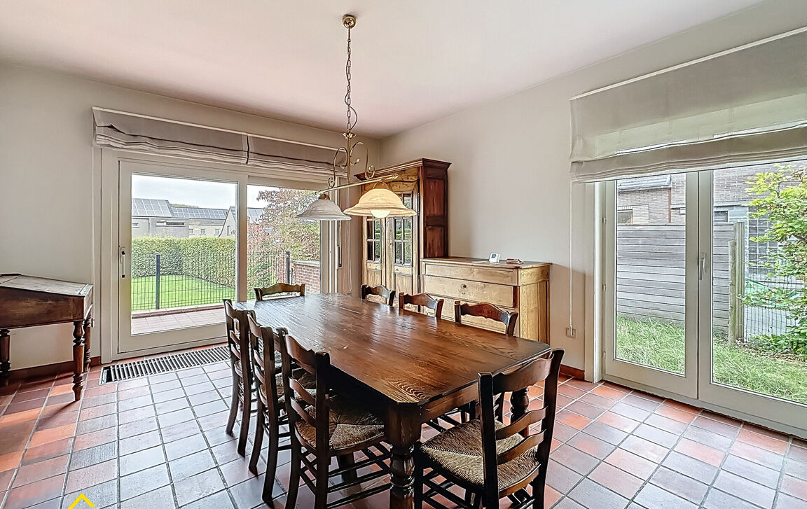 Villa te koop in Denderleeuw