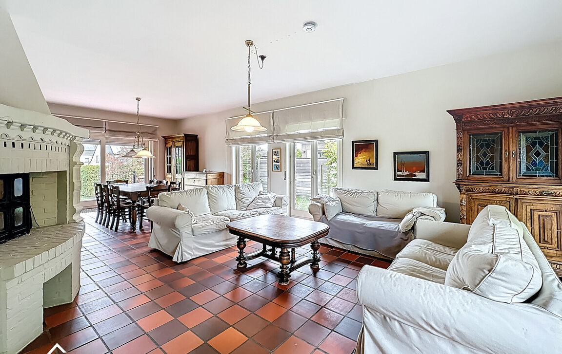 Villa te koop in Denderleeuw
