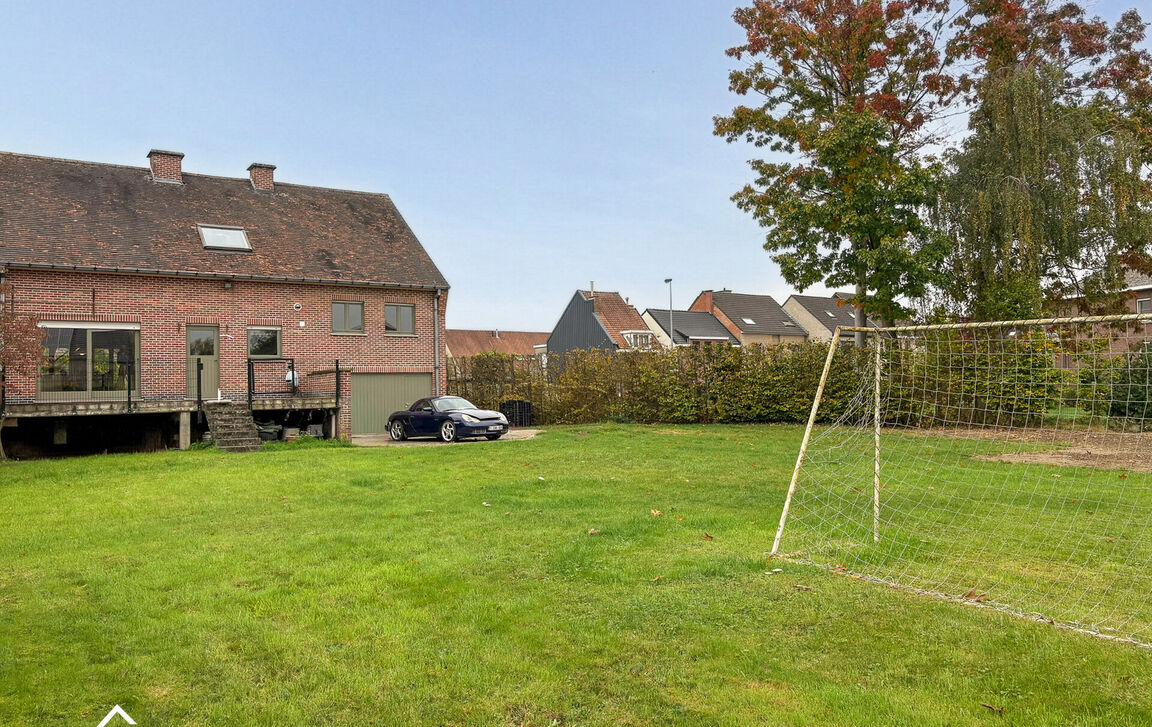 Villa te koop in Denderleeuw