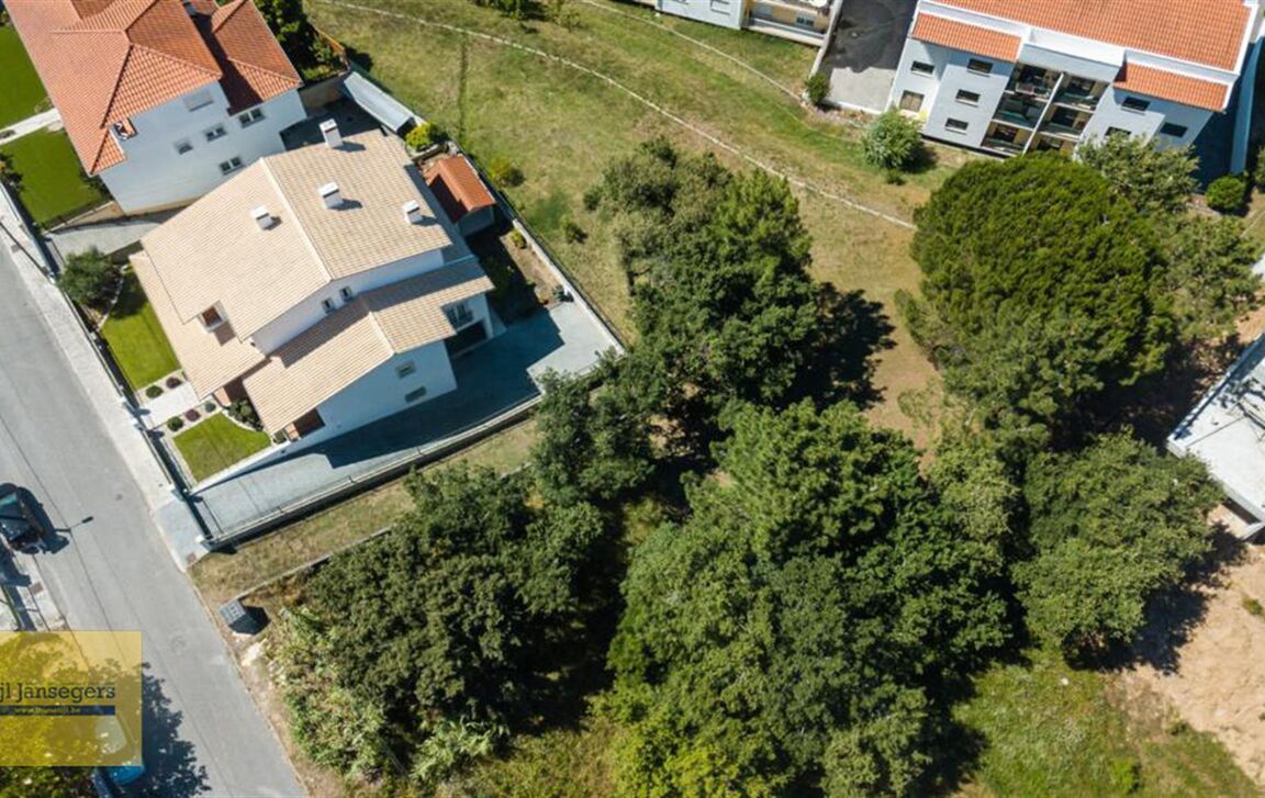 Villa te koop in Leiria