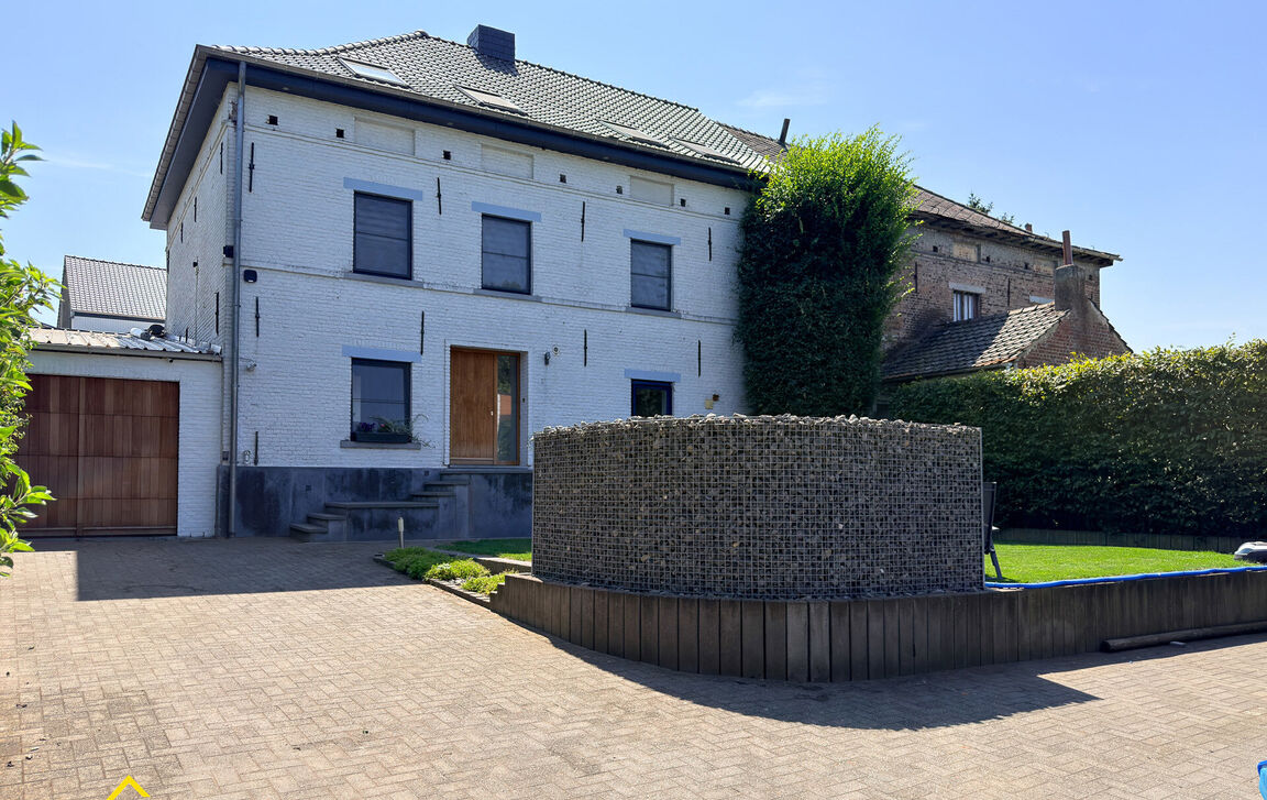 Villa te koop in Roosdaal