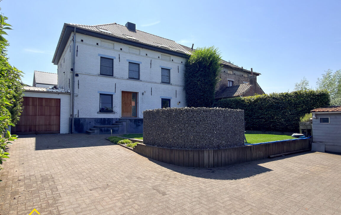 Villa te koop in Roosdaal