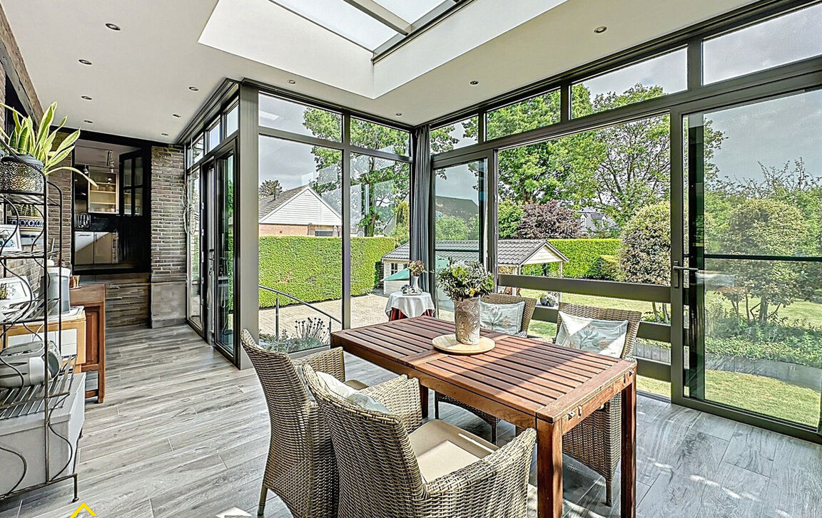 Villa te koop in Wichelen