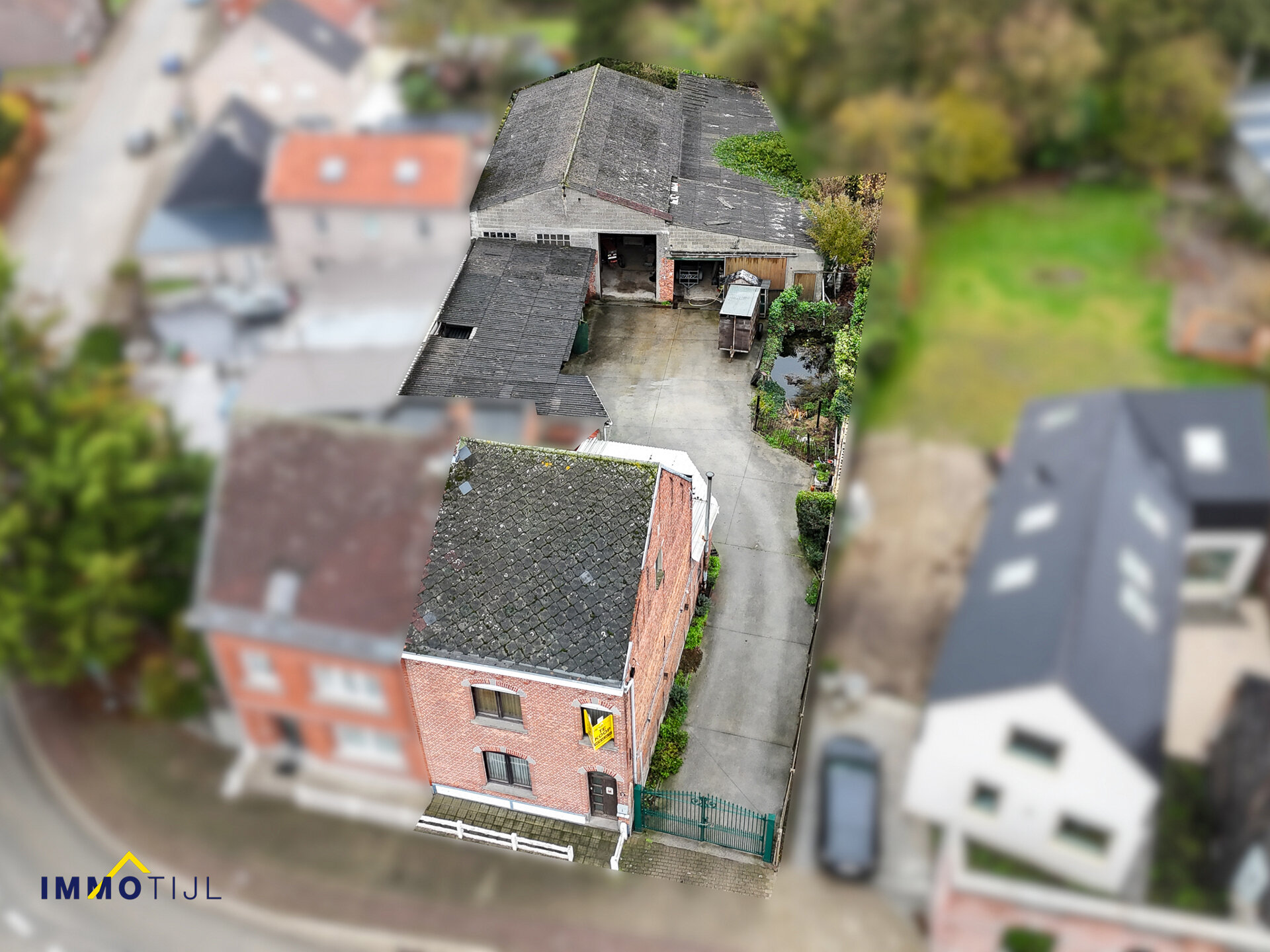 Gebouw voor gemengd gebruik te koop in Baardegem