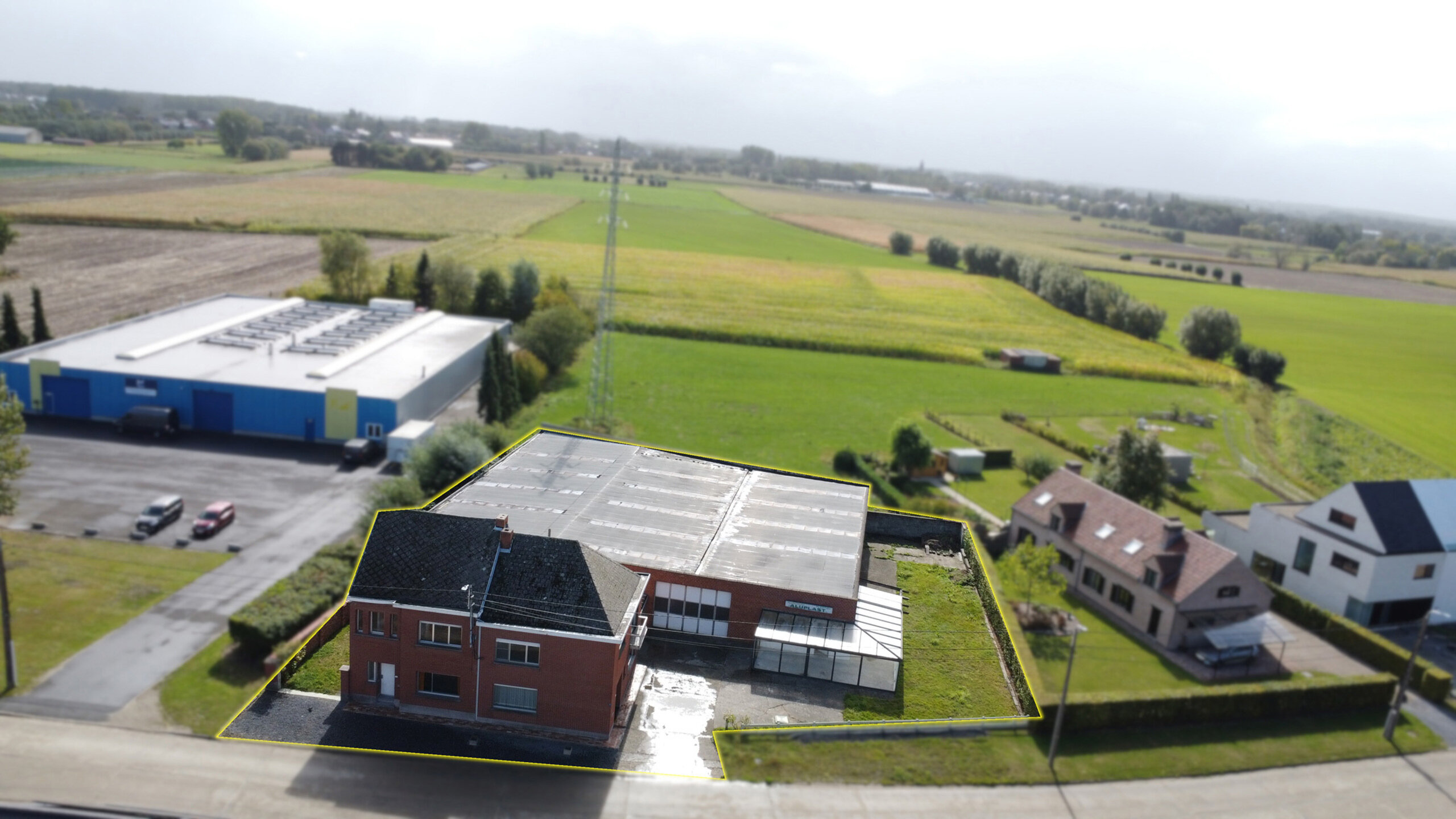 Gebouw voor gemengd gebruik te koop in Buggenhout