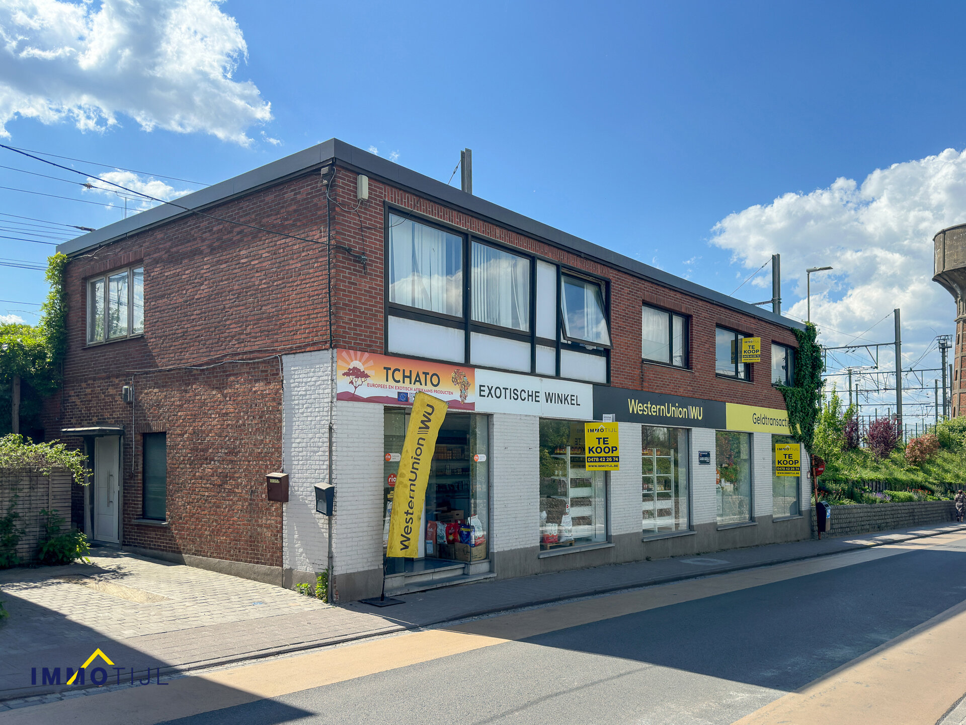 Gebouw voor gemengd gebruik te koop in Denderleeuw