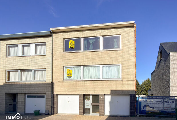 Appartementsgebouw te koop in Denderleeuw