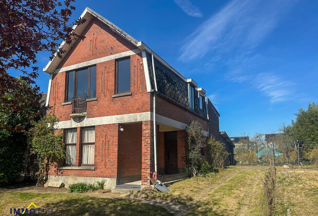 Charmant huis te koop in Aalst