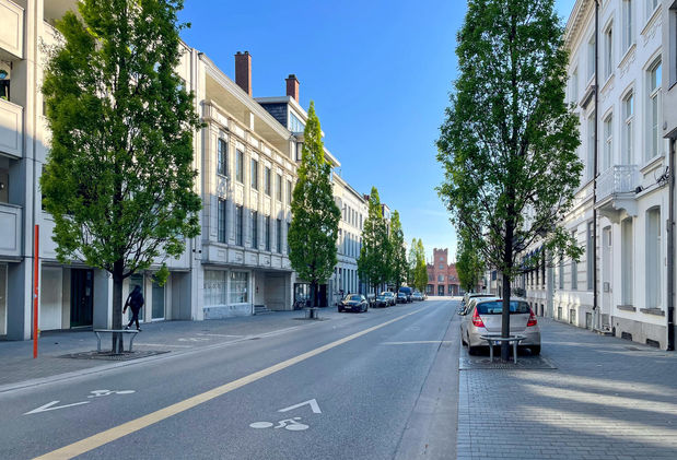 Commercieel gelijkvloers te huur in Aalst