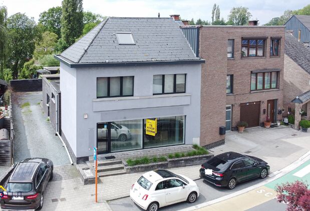 Gebouw voor gemengd gebruik te koop in Aalst