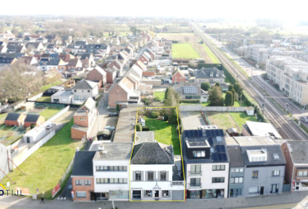 Gebouw voor gemengd gebruik te koop in Buggenhout