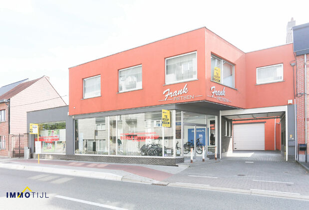 Gebouw voor gemengd gebruik te koop in Dendermonde