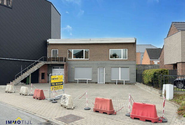 Gebouw voor gemengd gebruik te koop in Gijzegem
