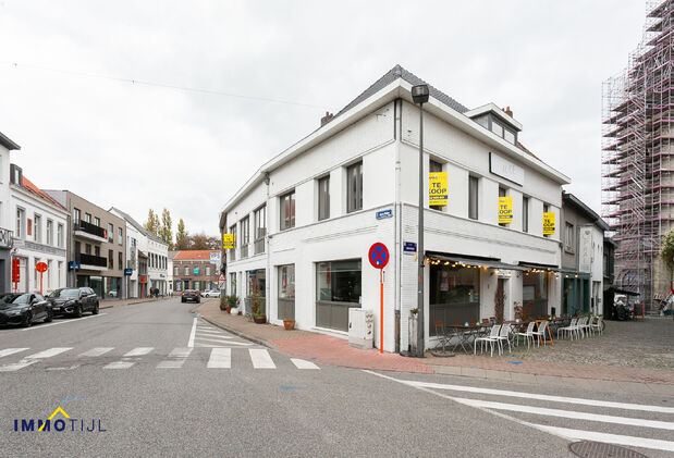 Gebouw voor gemengd gebruik te koop in Merchtem