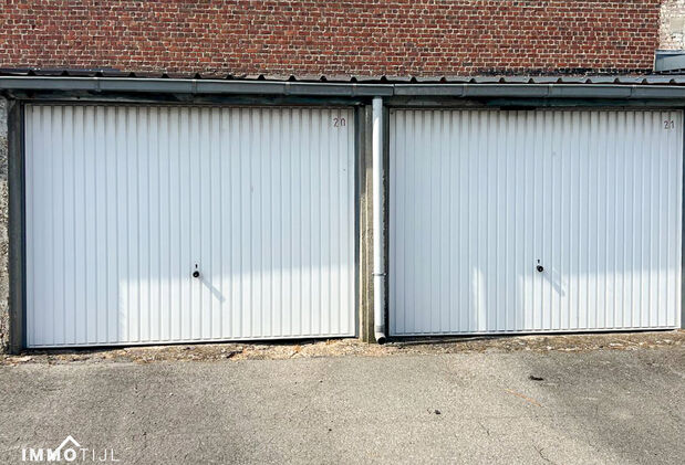 Gesloten garagebox te koop in Aalst