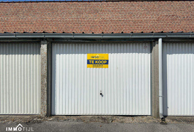 Gesloten garagebox te koop in Aalst