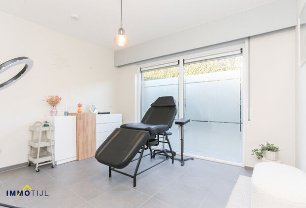 Individuele handelszaak te huur in Buggenhout