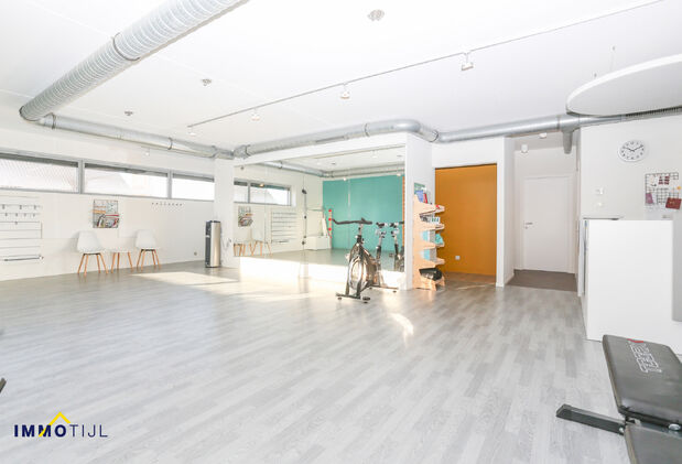 Individuele handelszaak te huur in Hamme