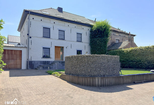 Villa te koop in Borchtlombeek