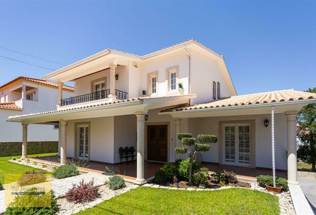 Villa te koop in Leiria