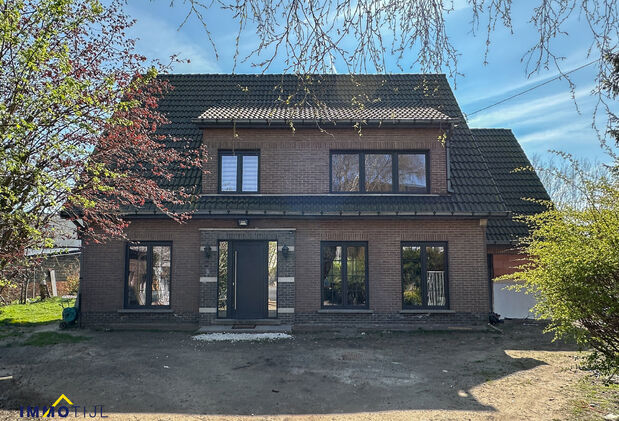 Villa te koop in Wichelen