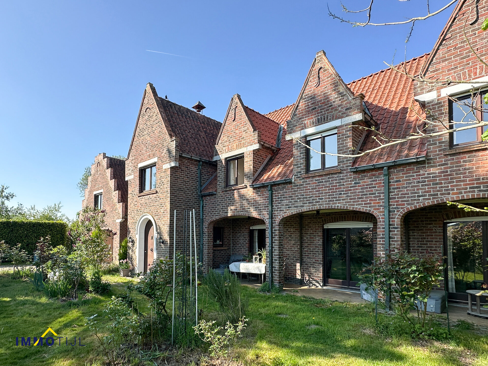 Villa te koop in Wetteren